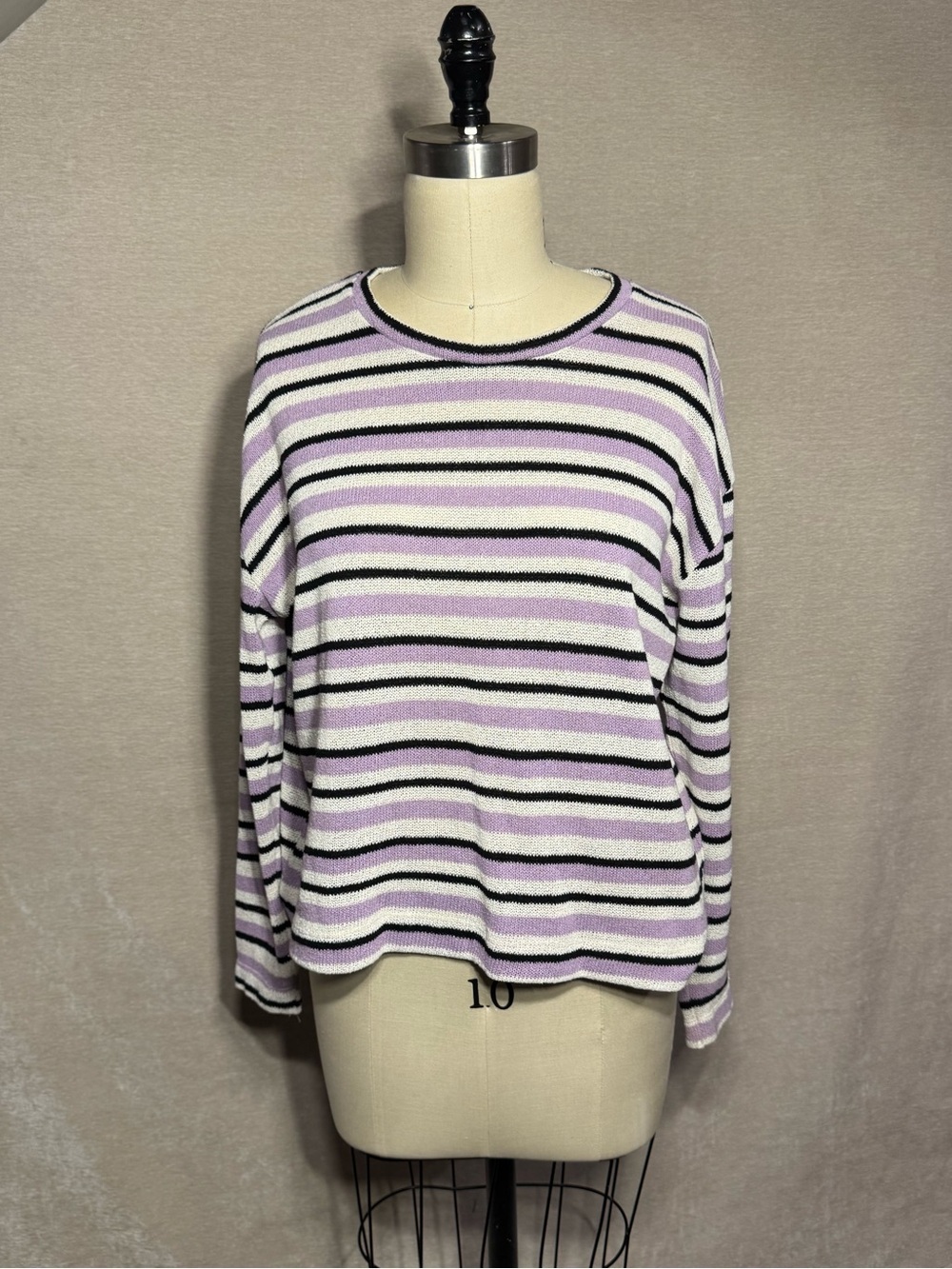 Zara Women's Crew Neck Lilac Striped Sweater